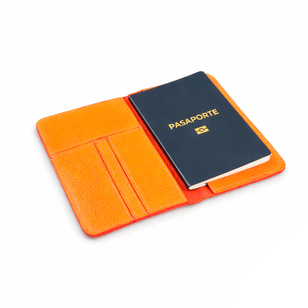 Porta Pasaporte Cuero Colors - Image 8